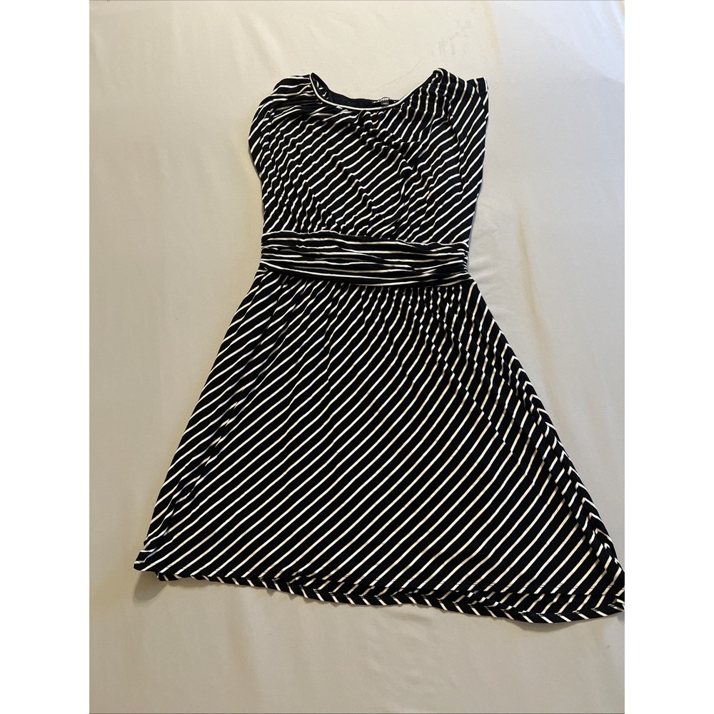 Express Dress Women Medium White Black Striped Fiat Flare